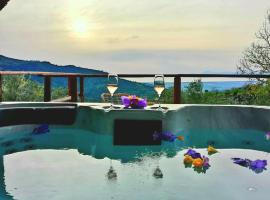 Private Villa close to Paestum, hotell med parkeringsplass i Cicerale