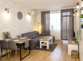Bright 1-bedroom Flat with Balcony in Golden Sands by Flat Mаnager, hotel en Golden Sands