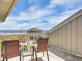 Pelican Perch - 3rd floor views of the ocean and marsh - perfect for wildlife viewing, condo