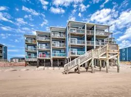 North Topsail Beach Condo with Balcony!