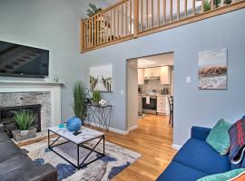 High-End Family Home with Yard Walk To Beach!, hôtel spa à West Yarmouth