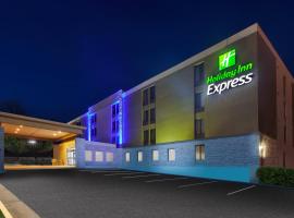 Holiday Inn Express Fairfax-Arlington Boulevard, an IHG Hotel, hotel perto de Oakton Shopping Center, Fairfax