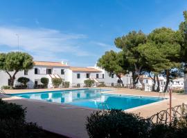 Apartamento Menorca Arenal d'en Castell, familiehotell i Arenal d'en Castell