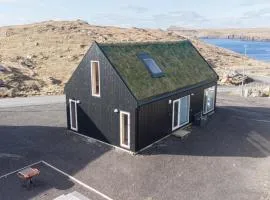 Vacation Home / Scenic Nature / Sandoy / Beach