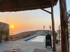 Spacious house near Asilah with shared pool
