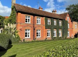 Worlington Hall, hotel near Mildenhall Stadium, Worlington