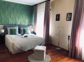 Atrium Panzio, homestay in Esztergom