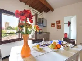 2 Bed-Sleeps 6-AirCon-Town Centre-Free Parking