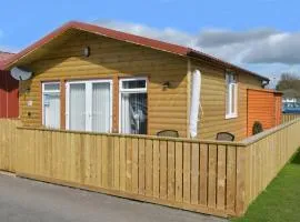 Pet friendly sleeps 6 Chalet Bridlington free elec