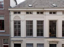 Zocher6 BnB a monumental town house in the city center, bed & breakfast a Utrecht