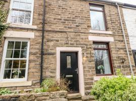 Bluebell Cottage, room in Birch Vale