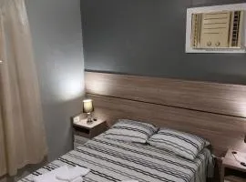 Apartamento a 8 Km do aeroporto e a 13 Km da praia da PontaNegra, próximo aos restaurantes fluantes