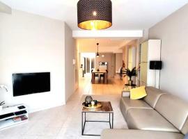 Familie appartement hartje Knokke met optie parking, hotel dekat Knokke Casino, Knokke-Heist