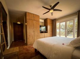 La Encina Guapa Casa Rural 20,000m2 de Intimidad