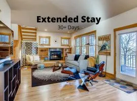 Brilliant Posh Home - Backs to Poudre River Trail!