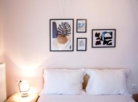 Konstantina & Evgenia Deluxe Apartment