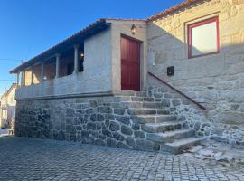 NEW Restored Solar in Villa close to RIVERS and Serra Estrela、ヴィラ・ポウカ・ダ・ベイラのホテル