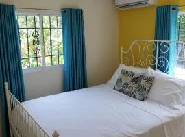 Cozy apartment in the center of the city