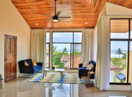 Casa Lapa Penthouse Oceanside Villa, hotel en Playa Hermosa