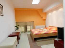 Hostel Paparazzo & Apartmans, hotel em Kikinda