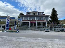 Hotel Egnatia、Bilishtの駐車場付きホテル