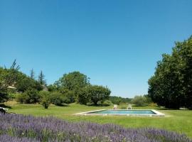 Le Lavoir, maison de vacances à Lacoste