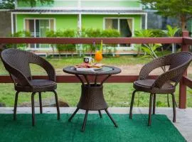Crazy Mojito Restaurant & Bungalow