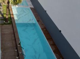 Casa encantadora com piscina prainha e SPA, спа-готель у місті Жуан-Песоа