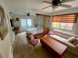 La Calma - Chatham Grove, Unit 2, rental pantai di Teluk Montego