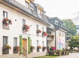 Bio-Bauernhof-Hotel Matlschweiger, hotel em Lassing