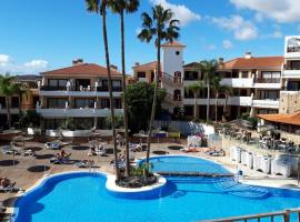 Apartment with pool and gardens near the coast, accessible hotel in San Miguel de Abona