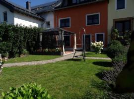 Modern Apartment in Eifel near Forest, vacation rental in Dohm-Lammersdorf