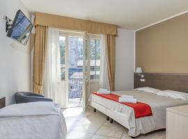 Hotel Lumin, boutique hotel in Cremia