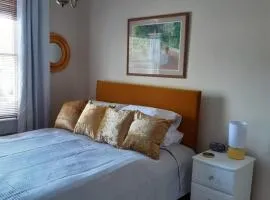 Pulteney Road Apartment