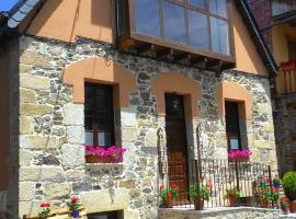 Albergue de peregrinos Compostela, hostel in Molinaseca