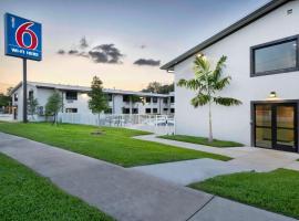 Motel 6-Fort Lauderdale, FL, hotel near Fort Lauderdale-Hollywood International Airport - FLL, 