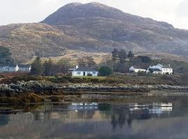 Waterside Cottage, Cashel, cabaña o casa de campo en Galway