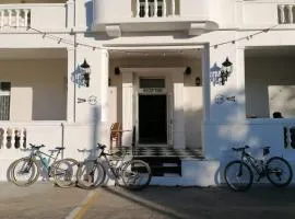 Karoo Art Hotel