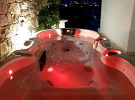 Blue View Villa #3 With Jakuzzi, hotel in Parasporos