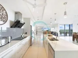 ZEN LUXURY: 2-Story 4-BR Penthouse in Darwin City with Mindal Markets & Harbour Views