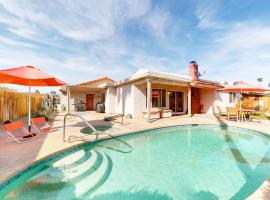 Coachella Hideout Permit# 50423: Indio şehrinde bir havuzlu otel
