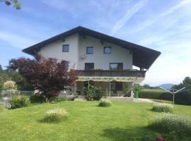 Landhaus Zechner, hotel a Schiefling am Wörthersee