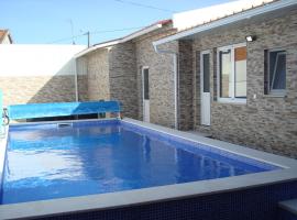 Akivillas Ribatejo Grey, hotel com piscina em Chamusca