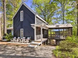 The Chalet on Sinclair with Private Dock and Kayaks!