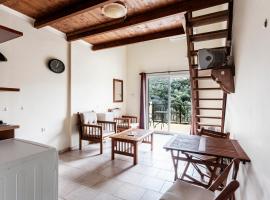 Viesnīca Loft Studio Raxes Kastanies Ikaria # 6 pilsētā Raches