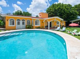 Orquideas Villas & Studios at Country House, hotel near Cancun Underwater Museum, Cancún