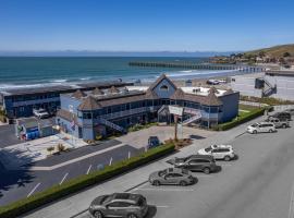 Shoreline Inn...on the beach, pet-friendly hotel in Cayucos