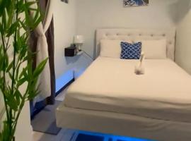 Blue Royalty, bed & breakfast σε Portmore