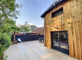 Villa Chantaco Bassin Arcachon, hotel i Gujan-Mestras