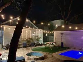 Pershing Place: Historic home with heated spa/pool by Zoo, Pearl, Golf, Witte